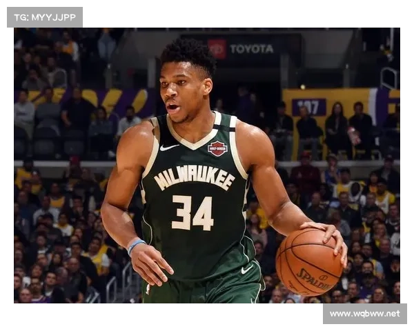 布克球场表现解析：技术优势与心理素质如何共同推动其赛场统治力